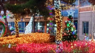 불 밝힌 크리스마스 성탄트리... 호남권역재활병원